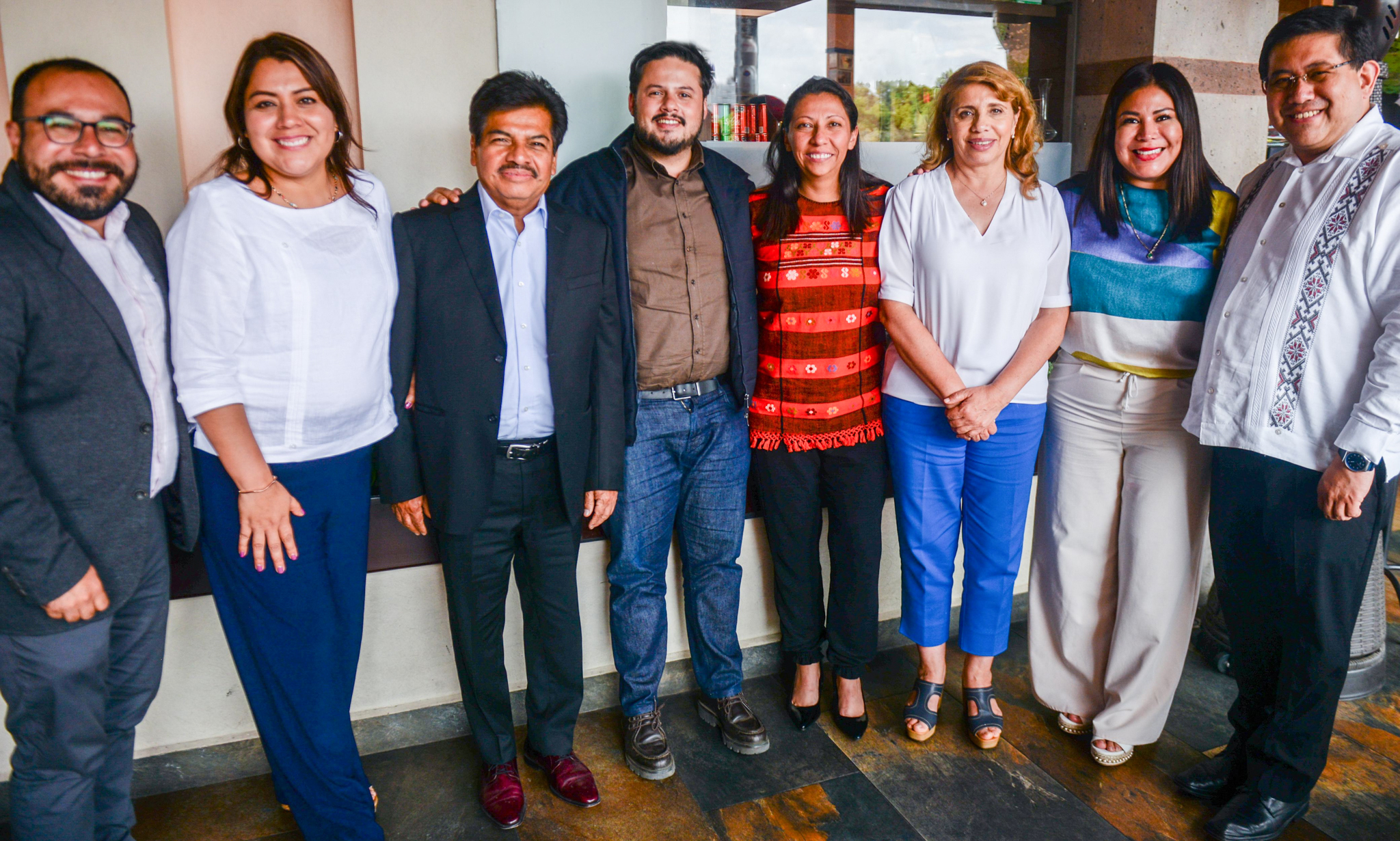 Sebastián Ramírez, presidente de Morena CDMX, y Lourdes Paz, secretaria general del CEE, se reunieron esta tarde con alcaldes y alcaldesas de Morena en la Ciudad de México para hacer un llamado a mantener una actitud fraterna, de respeto, compañerismo y unidad de cara al proceso interno de definición del coordinador o coordinadora de la Defensa de la Transformación en la capital.